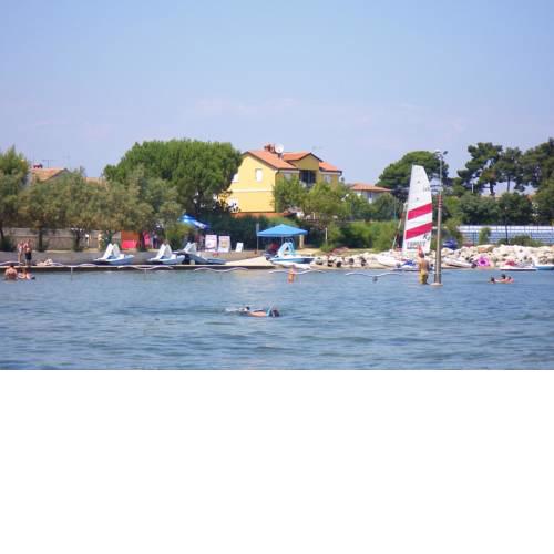 Family friendly seaside apartments Novigrad - 7118