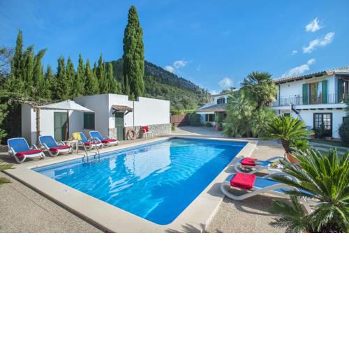 Family Villa Bibi with Huge Pool
