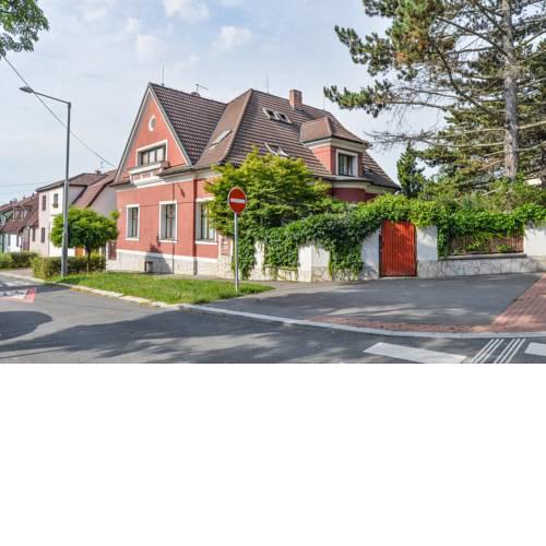 Family Villa @ V Zahradkach
