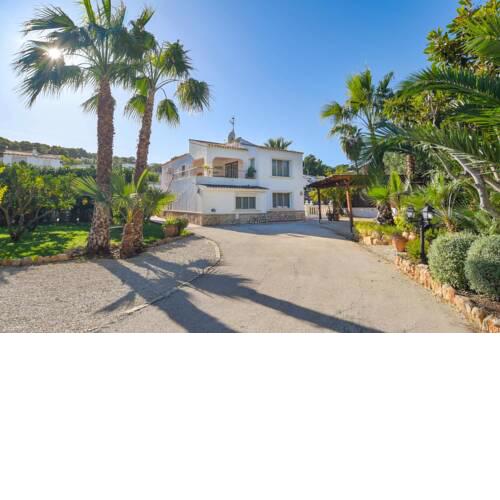Fanadix Villa Sleeps 6 with Pool Air Con and Free WiFi