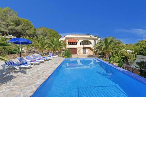 Fanadix Villa Sleeps 6 with Pool Air Con and WiFi