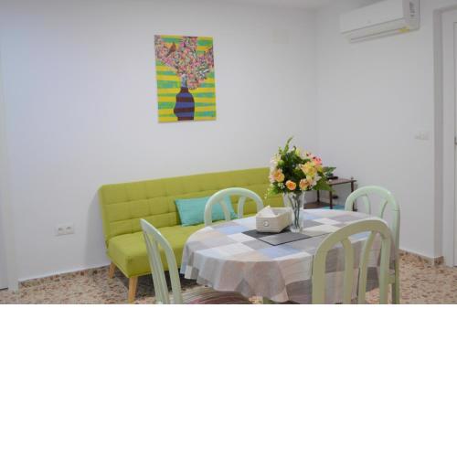 Fantastic 1 bedroom Apartment with Gallery CB6EV