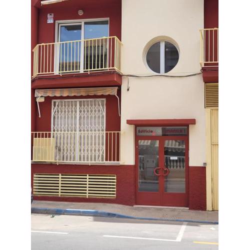 Fantastic 2-Bed Apartment with underground parking