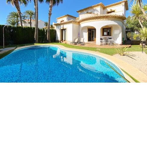Fantastic 3 Bedroom House in Denia for Vacation