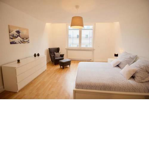 Fantastic Apartment in Enchanting Neighbourhood