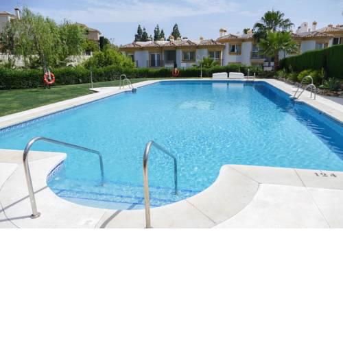 Fantastic Apartment sea views with 3 Pools Minutes from Beach and Golf Mijas Costa Spain