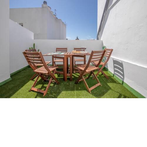 Fantastic duplex in old town with private terrace