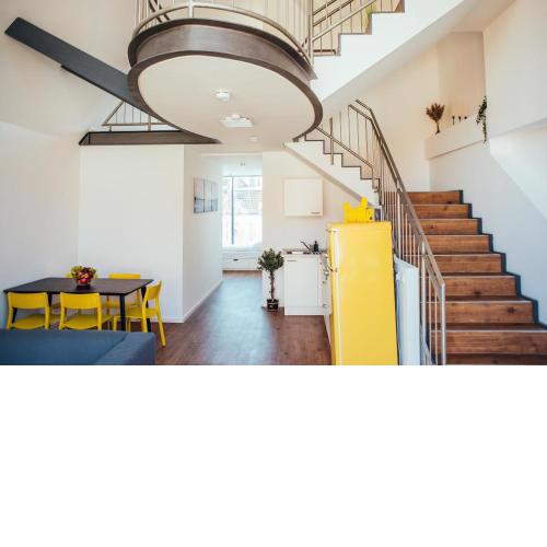 Fantastic Loft with Balcony