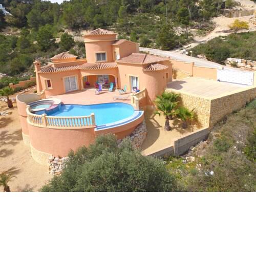 Fantastic villa with sea views and private pool