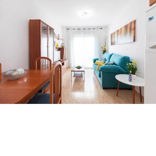 *Fantastico apartamento en el centro de Roquetas*