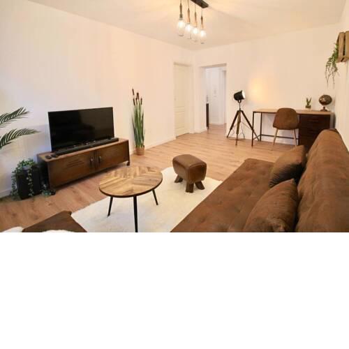 Fantastische Moderne und Zentrale Wohnung mit Balkon