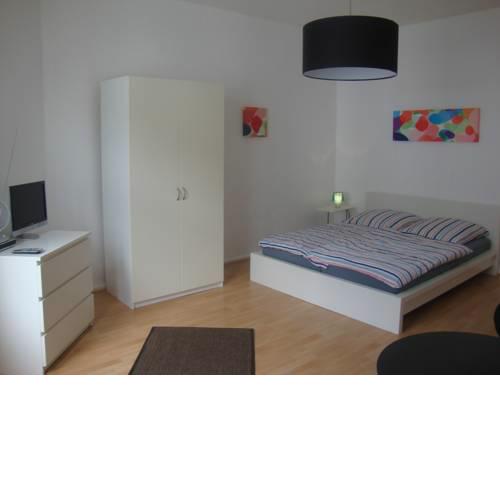 Farbenfrohe Wohnung inkl. WiFi (11)
