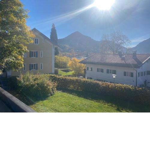 Feines Studio direkt am See mit Traumpanorama