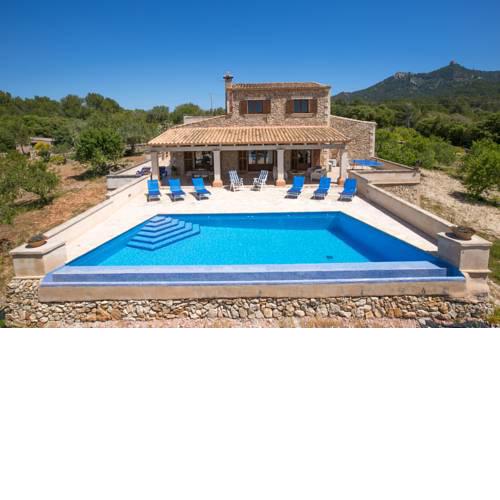 Felanitx Villa Sleeps 8 Air Con