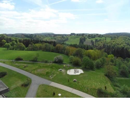 Ferienapartment mit Schwimmbad und Bergblick