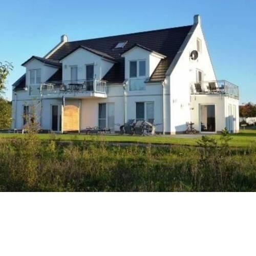Ferienappartement in der Villa Royal - a46311