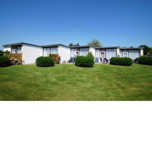 Ferienbungalow 1
