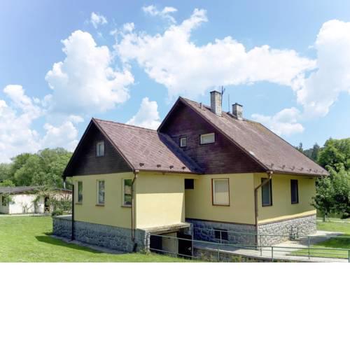 Ferienhaus am Fluss 100S