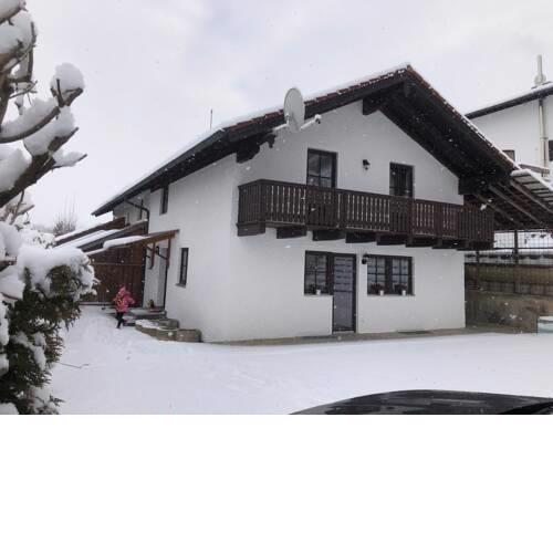 Ferienhaus am Freizeitgebiet Hocheck