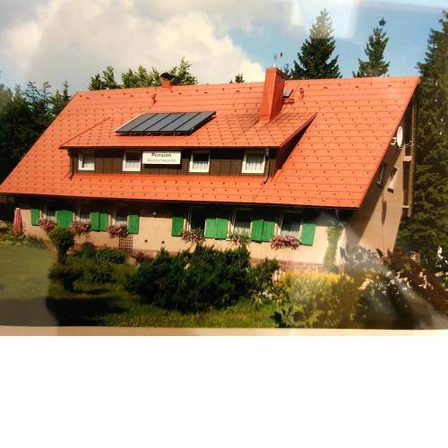 Ferienhaus am Rennsteig-Pension zur Wetterwarte