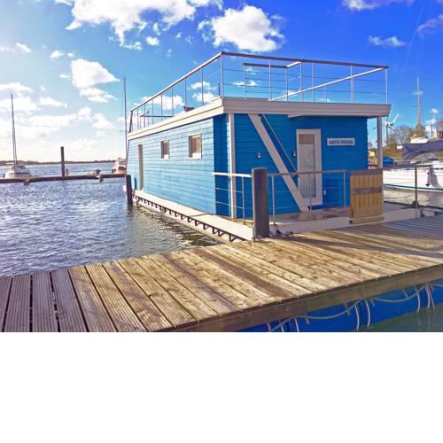 Ferienhaus auf dem Wasser - Hausboot Antje Frieda