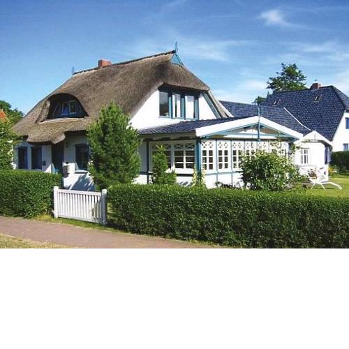 Ferienhaus Becker - Wohnung unten mit grosser Darssveranda