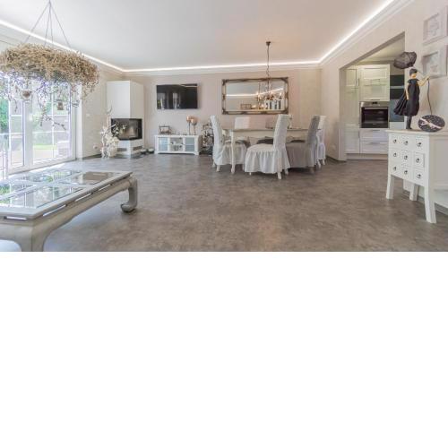 Ferienhaus Cottbus, Garage, große Sonnenterrasse, Kamin, 4 Zimmer, Ankleidezimmer