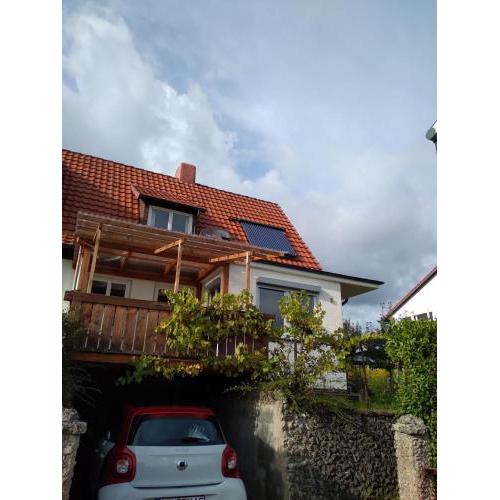 Ferienhaus in großem Garten
