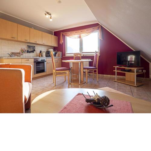 Ferienhaus Karola, Wohnung 2 - OG
