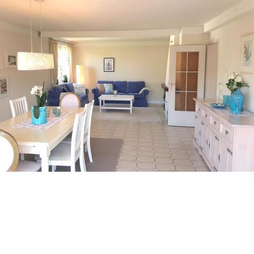 Ferienhaus Küste für 6 Personen mit Kamin & Terrasse