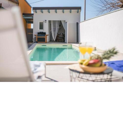 Ferienhaus mit Privatpool für 4 Personen ca 130 m in Fiorini, Istrien Istrische Riviera