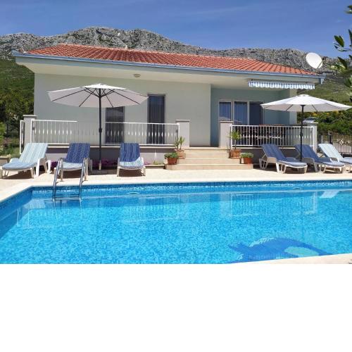 Ferienhaus mit Privatpool für 6 Personen ca 86 m in Kaštel Gomilica, Dalmatien Kaštela und Umgebung