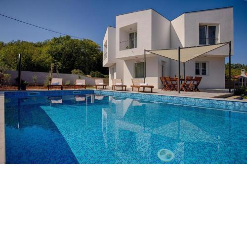 Ferienhaus mit Privatpool für 8 Personen ca 125 m in Gostinjac, Kvarner Bucht Krk