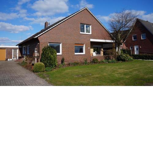 Ferienhaus Robbenglück EG