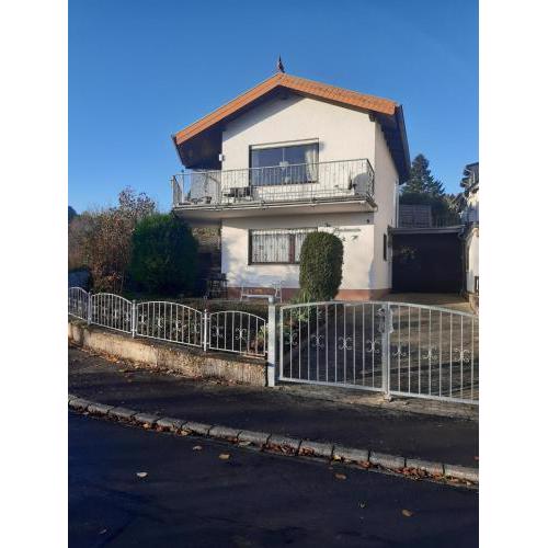 Ferienhaus Schwalbennest Schalkenmehren