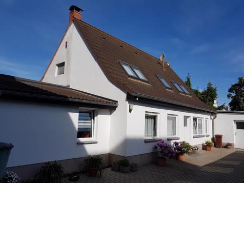 Ferienhaus Thieß mit Terrasse/Parkplatz - 202