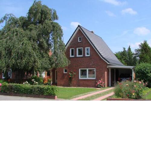 Ferienhaus unter der Buche