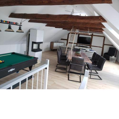 Ferienhaus unter der Kastanie Whirlpool u Kamin