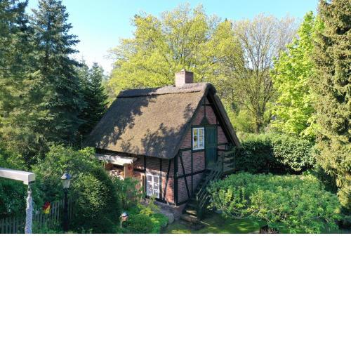 Ferienhaus unter Reet im Heidedorf Sankt Dionys bei Lüneburg