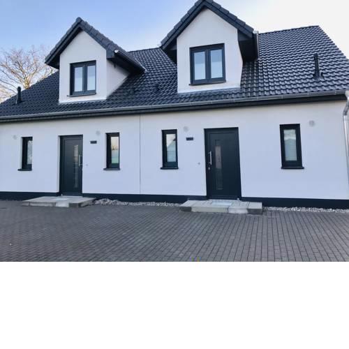 Gorgeous Holiday Home in Kuhlungsborn near Sea