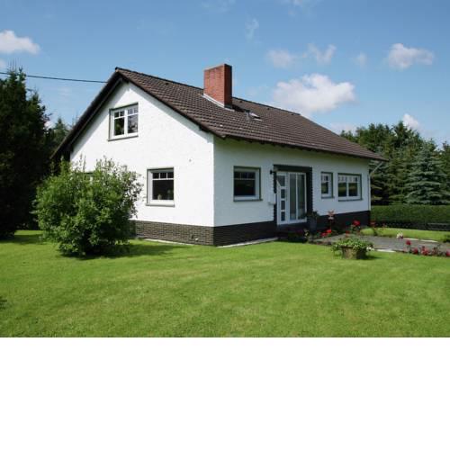 Charming Villa in Trierscheid Eifel near Forest