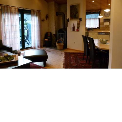 Ferienhaus zwischen Wald und See