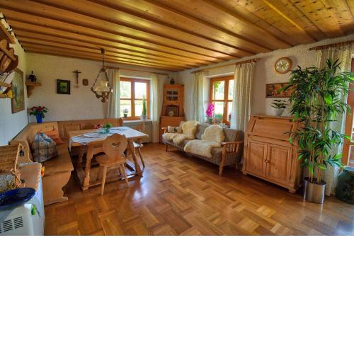Feriensuite auf dem Bauernhof für 2-3 Personen im Herzen Niederbayerns