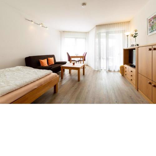 Ferienwohnpark Immenstaad am Bodensee Ein-Zimmer-Apartment 49 10