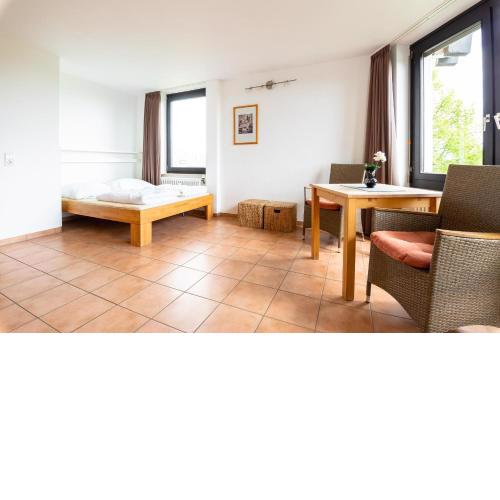 Ferienwohnpark Immenstaad am Bodensee Ein-Zimmer-Apartment 49 37