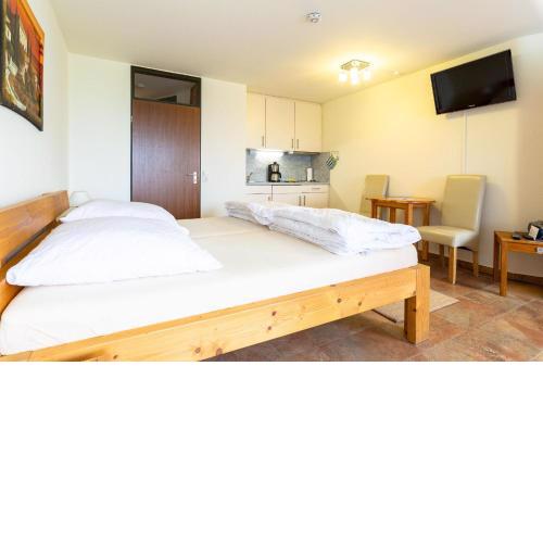 Ferienwohnpark Immenstaad am Bodensee Ein-Zimmer-Apartment 55 32