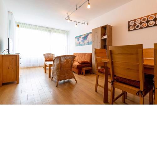 Ferienwohnpark Immenstaad am Bodensee Zwei-Zimmer-Apartment 49 35