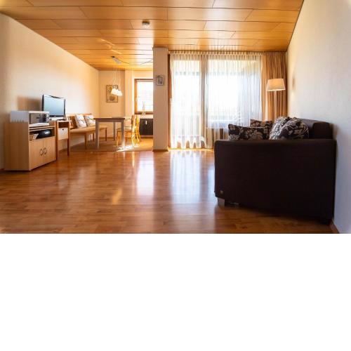 Ferienwohnpark Immenstaad am Bodensee Zwei-Zimmer-Apartment 55 23