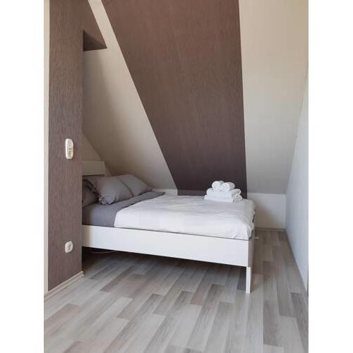 Ferienwohnung - Studio mit Stadtblick
