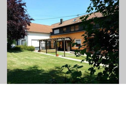 Ferienwohnung *Alte-Schreinerei* KLASSEN